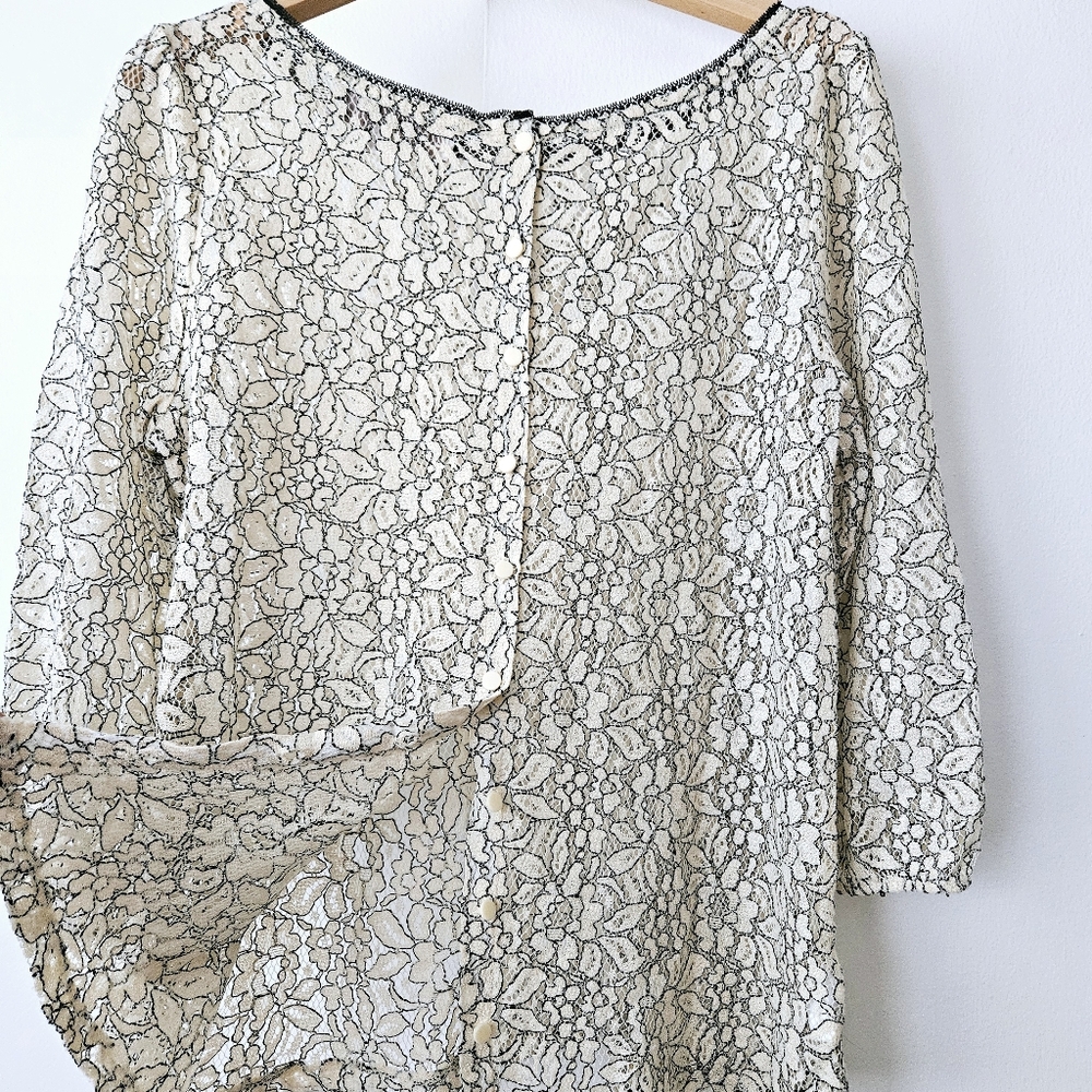 LOFT Creamy Lace Top Y2k - Picture 2 of 6